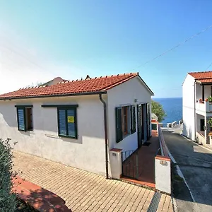 https://casa-danilo-chiessi.it-tuscanyhotel.com